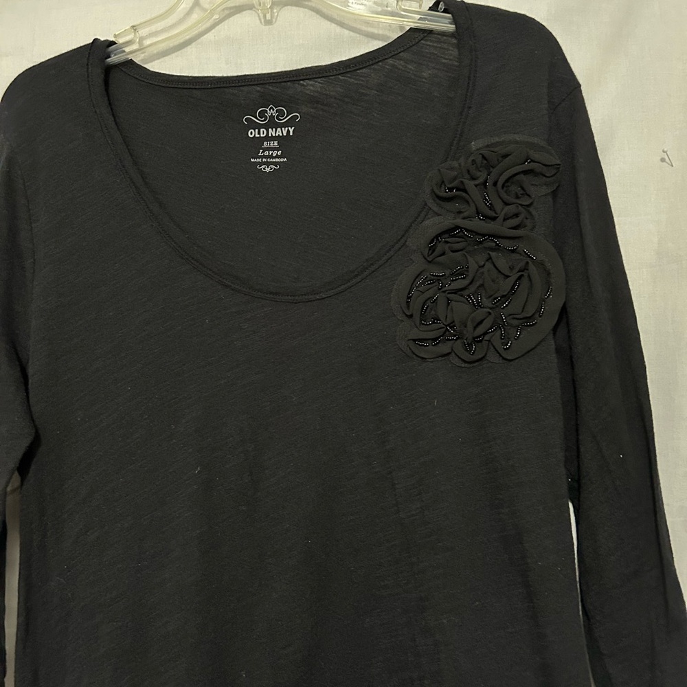 Scoop neck knit top